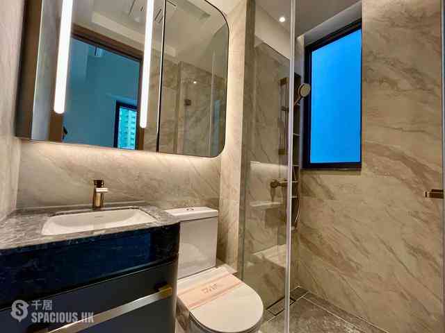 Sai Ying Pun - Des Voeux W Residence 04