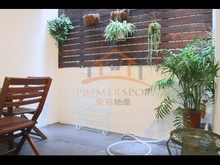 Wan Chai - Shu Fat Building 04