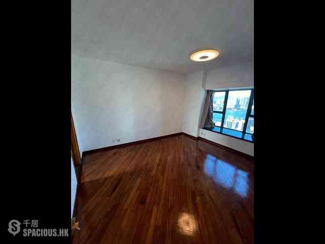 Mid Levels West - 80 Robinson Road 09