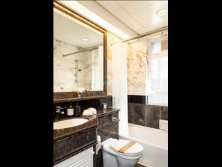 Mid Levels Central - Hillsborough Court 06