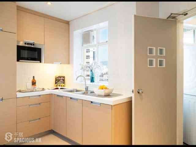 Mid Levels Central - Hillsborough Court 01