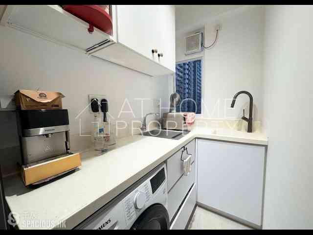Sai Ying Pun - Yee Shun Mansion 04