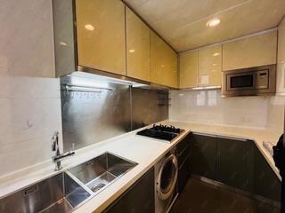 Sai Ying Pun - Island Crest 06