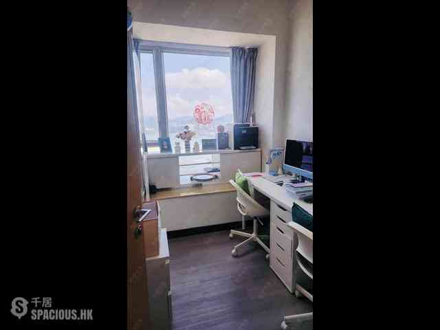 Sai Ying Pun - Island Crest 03