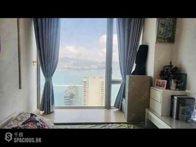 Sai Ying Pun - Island Crest 05