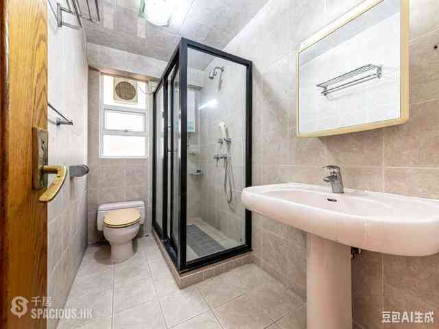 Pok Fu Lam - Baguio Villa Block 22 12