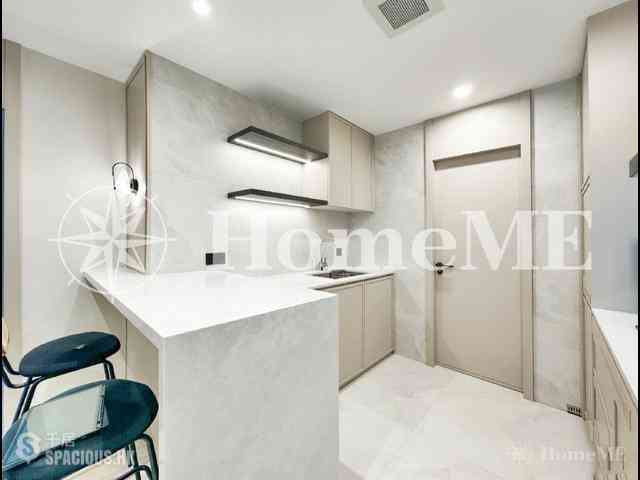 Happy Valley - Blue Pool Court 13