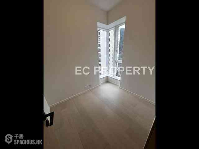 Wan Chai - 33 Kennedy Road 06