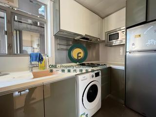 Sai Ying Pun - Island Crest 03