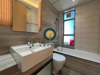 Sai Ying Pun - Island Crest 08