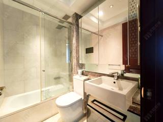 Wan Chai - The Avenue Phase 2 Block 1 04