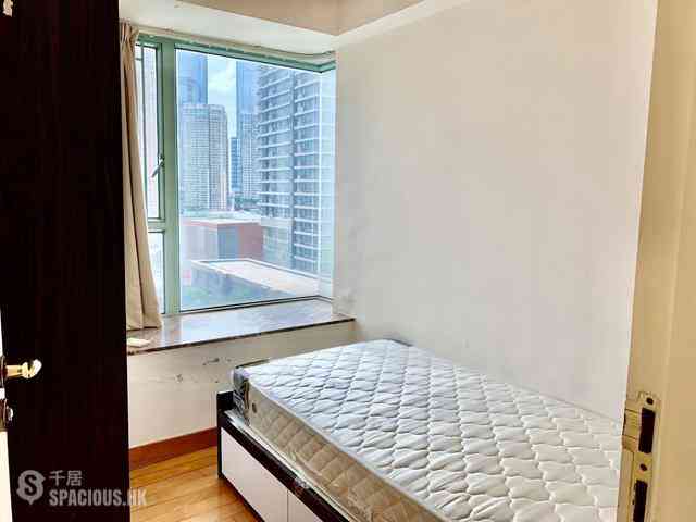 Tsim Sha Tsui - The Victoria Towers 02