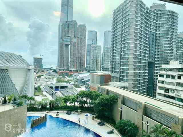 Tsim Sha Tsui - The Victoria Towers 01