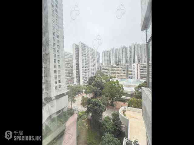 Quarry Bay - Parkvale Tower 4 Ling Pak Mansion 01