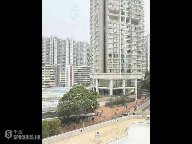 Quarry Bay - Parkvale Tower 4 Ling Pak Mansion 02