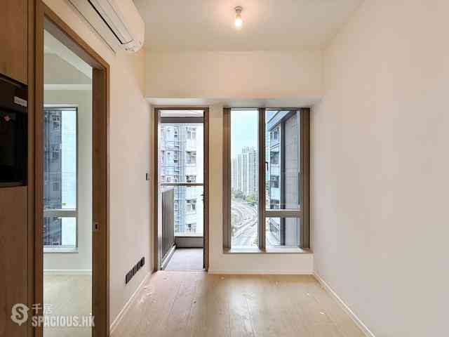Quarry Bay - Finnie 05