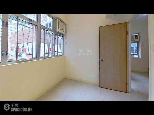 Wan Chai - Pak Fook Building 17