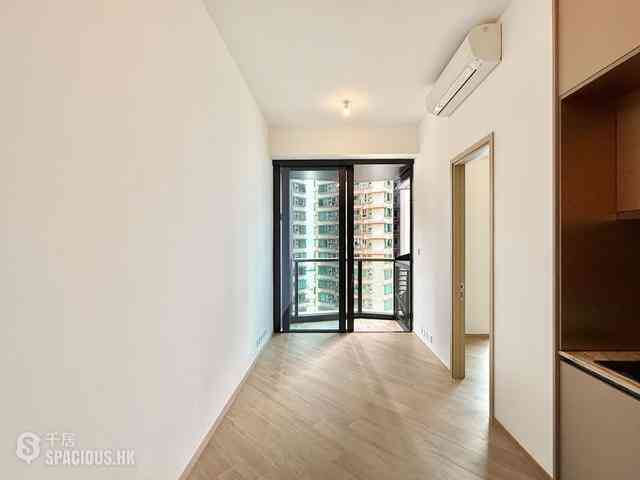 Kennedy Town - Kennedy Bay 04