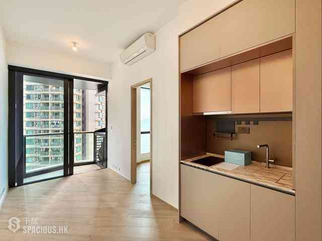 Kennedy Town - Kennedy Bay 01