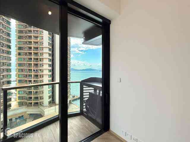 Kennedy Town - Kennedy Bay 03