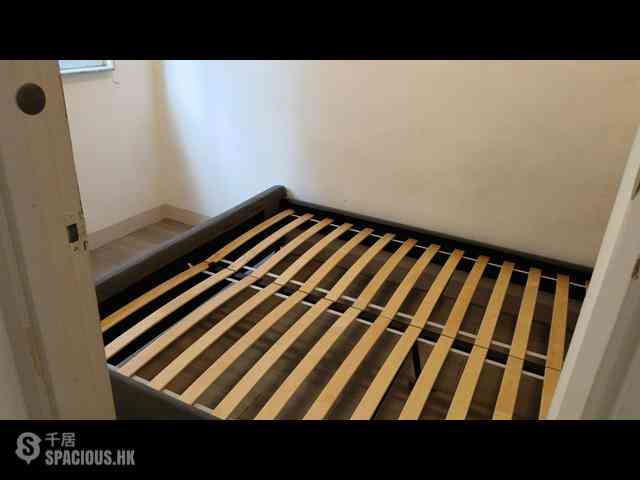 Sheung Wan - Man Bond Building 02