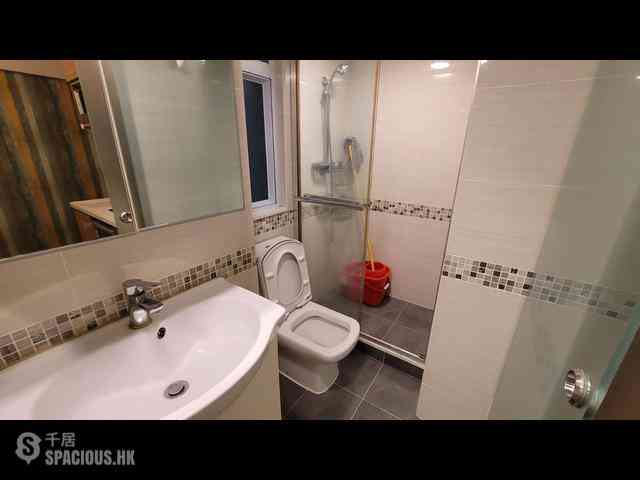 Sai Ying Pun - Wing Lee Building 08