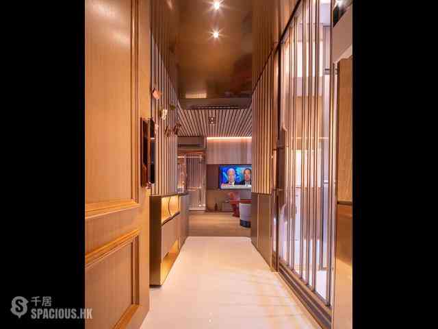 Mid Levels Central - Hillsborough Court 08
