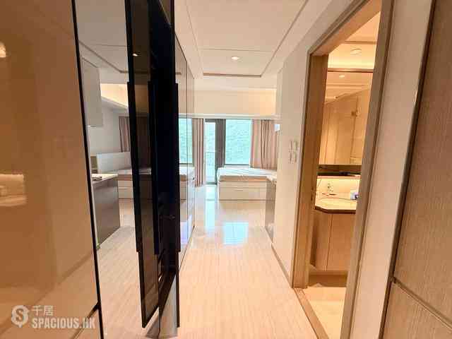 Wong Chuk Hang - The Southside Phase 1 Southland Tower 2B 05