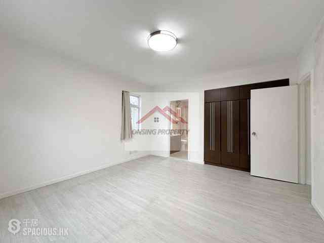 Mid Levels West - Emerald Gardens 06