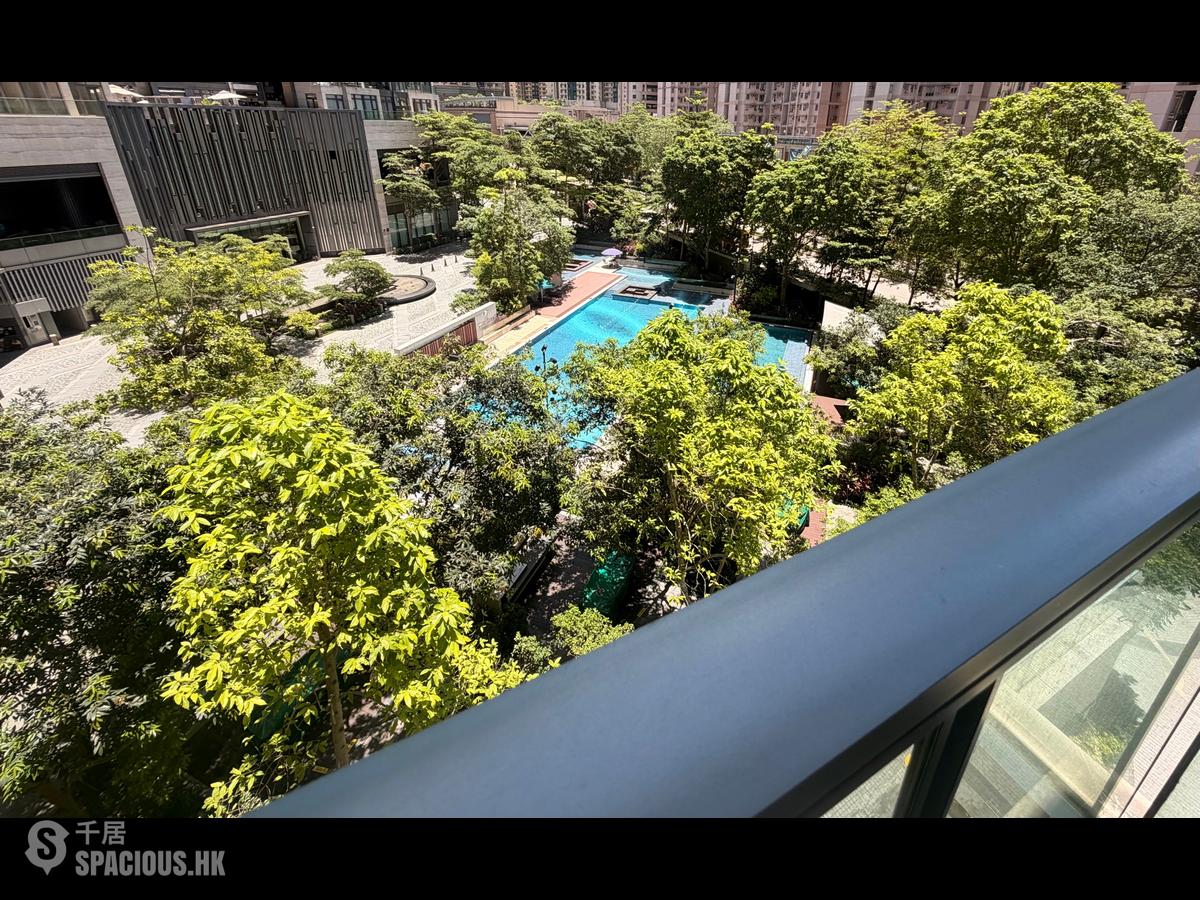 Tseung Kwan O - The Parkside 01