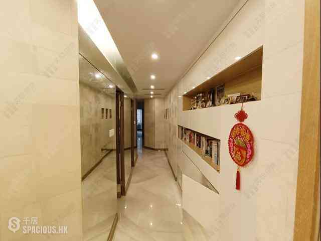 Mid Levels Central - Tregunter Block 2 11