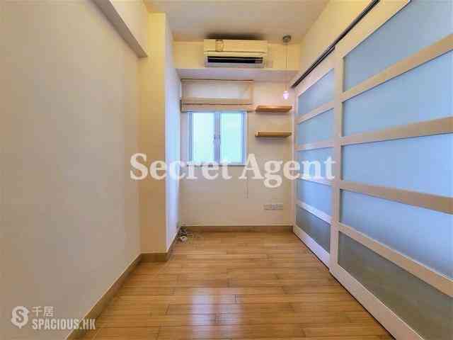 Sheung Wan - Lee Fung Building 01