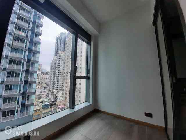 Sai Ying Pun - Two・Artlane 02
