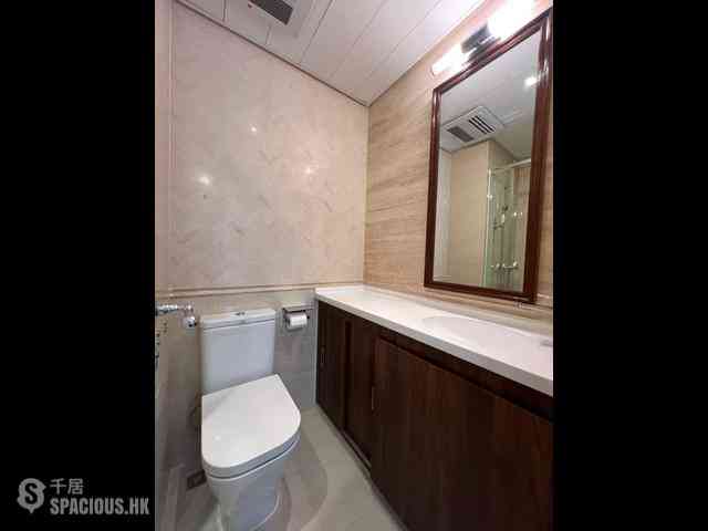 Shek Tong Tsui - One South Lane 04