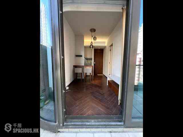 Shek Tong Tsui - One South Lane 06