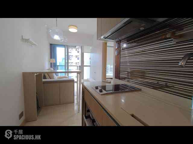 Sai Ying Pun - King's Hill 08