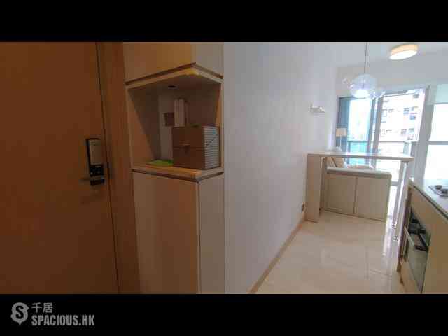 Sai Ying Pun - King's Hill 09