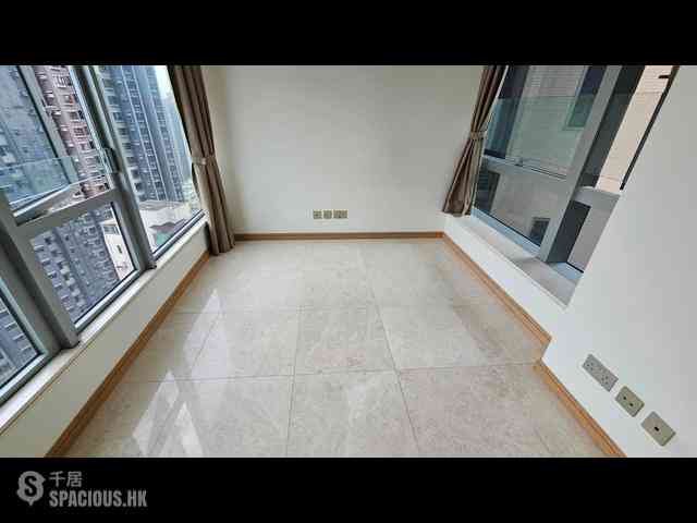 Sai Ying Pun - 63, Pokfulam 01