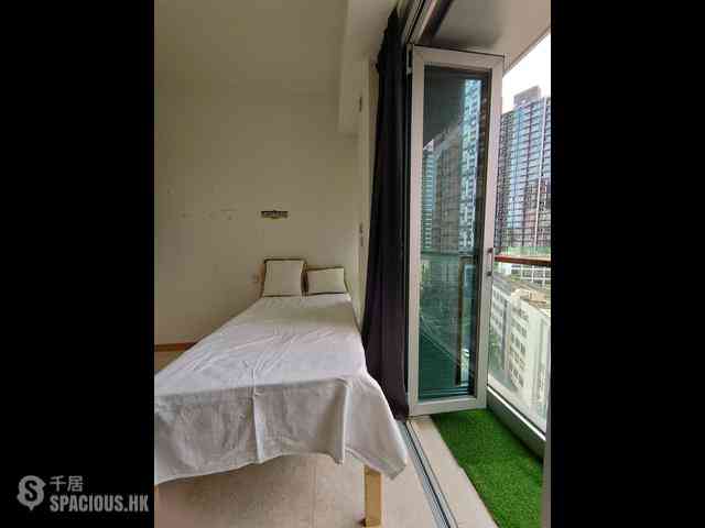 Sai Ying Pun - 63, Pokfulam 08