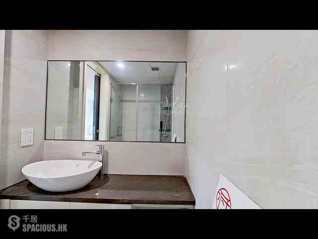 Shau Kei Wan - EAST 17 10