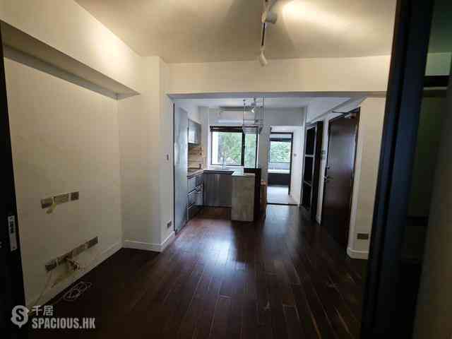 Sheung Wan - 14, Queen's Road West 02