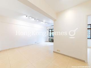 Mid Levels Central - Tak Mansion 04