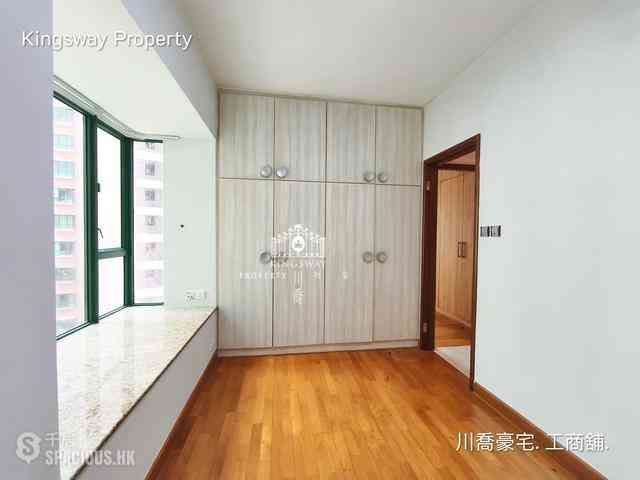 Mid Levels Central - Hillsborough Court 07