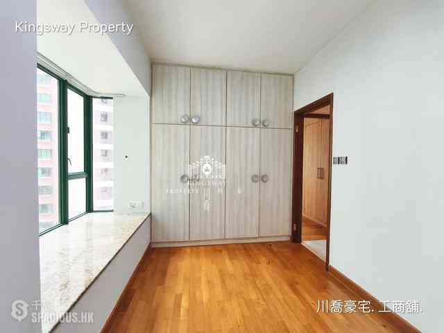Mid Levels Central - Hillsborough Court 06