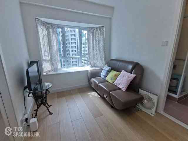 Wan Chai - Hoover Towers Block 1 03