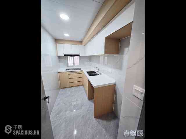 North Point - Coronet Court 07