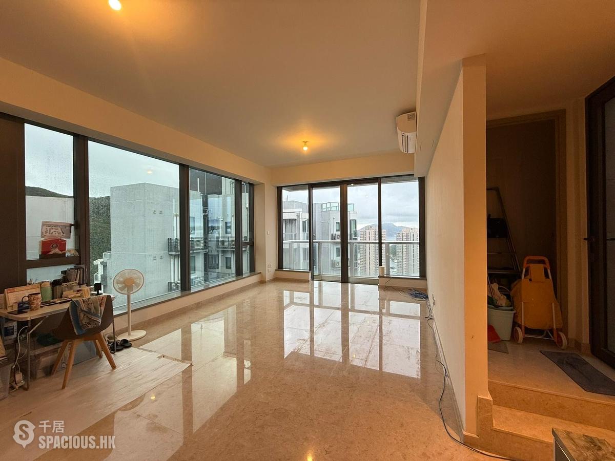 Wong Chuk Hang - The Southside Phase 1 Southland Tower 2B 01