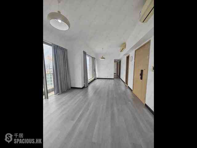 Sai Ying Pun - Island Crest Block 2 02