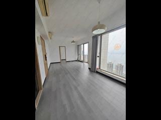 Sai Ying Pun - Island Crest Block 2 03
