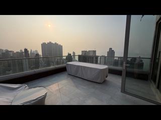 Sai Ying Pun - The Summa Block 1 03